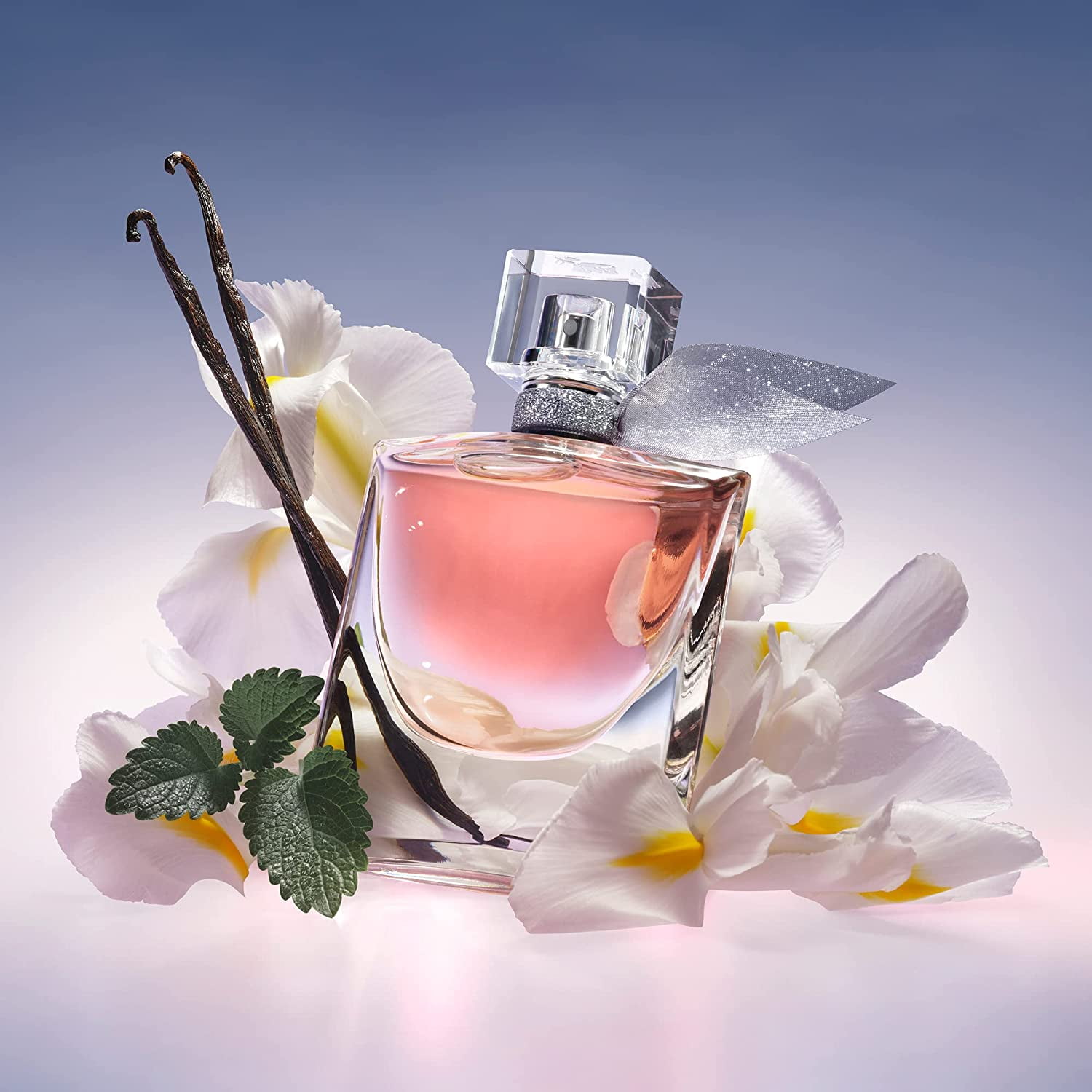 Lanc me La Vie Est Belle Eau de Parfum - Long Lasting Fragrance with Notes  of Iris, Earthy Patchouli, Warm Vanilla & Spun Sugar - Bright & Warm