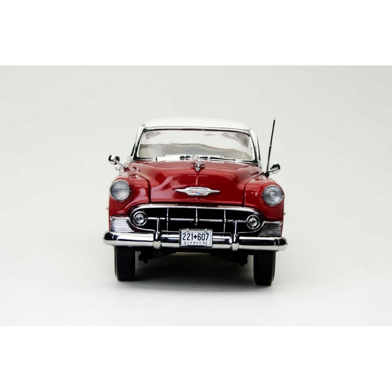 1953 Chevy Bel Air, Target Red - Sun Star 1607 - 1/18 Scale