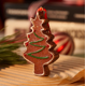 thumbnail image 3 of Pequeña escultura colgante de hombre de pan de jengibre, regalo personalizado para personas, árbol de Navidad, hogar, oficina, coche, decoración de jardín con cuerda (árbol de Navidad), 3 of 5