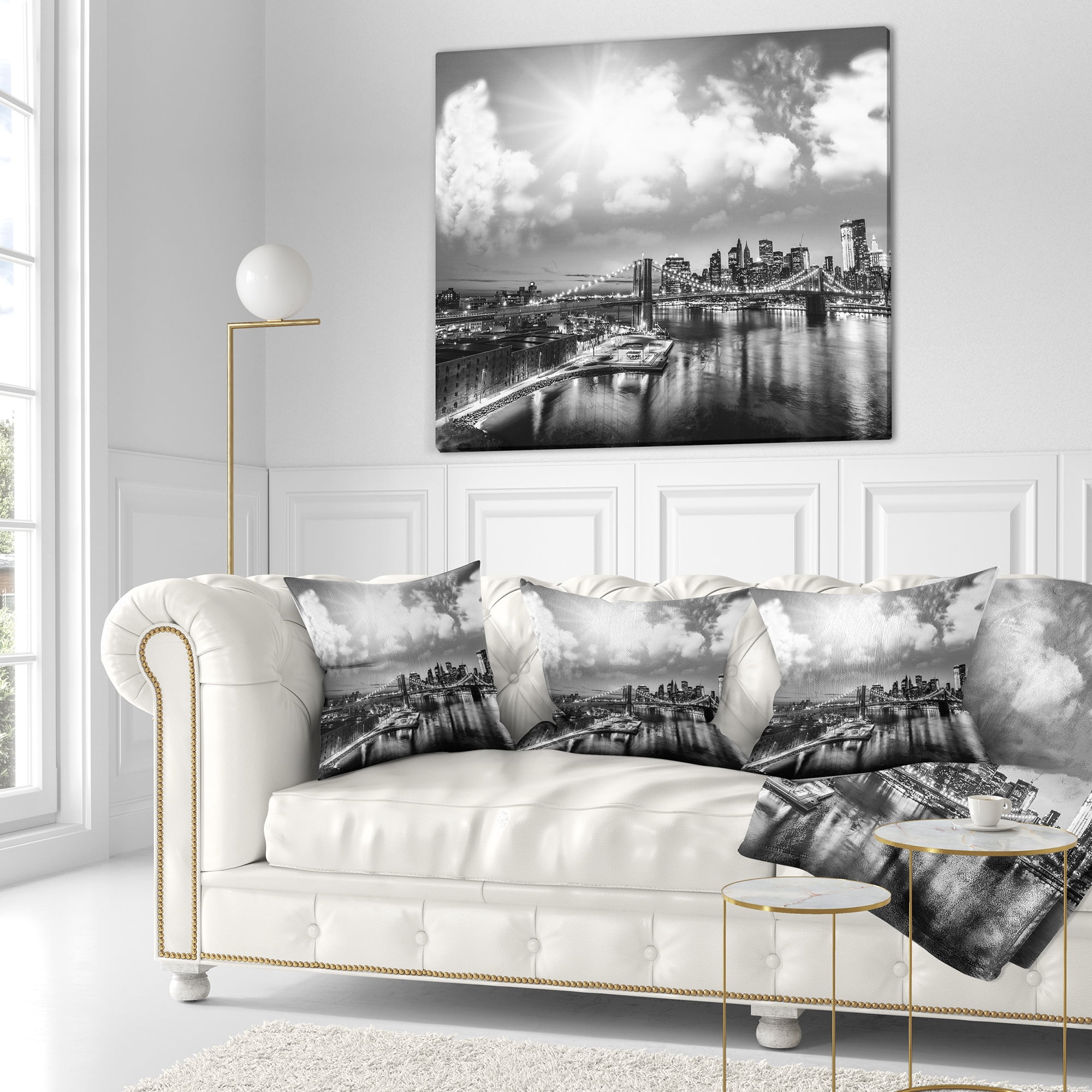 Designart Amazing Night in New York City - Cityscape Photo Throw Pillow - 18x18
