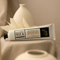 thumbnail image 4 of Crema de manos Archipelago Botanicals Oat Milk 95 ml para piel seca, 4 of 9