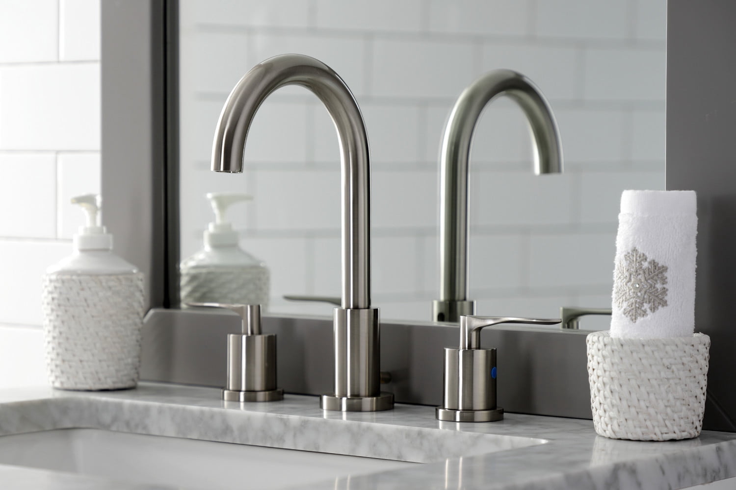 Kingston Brass FSC8928SVL Serena Widespread Bathroom Faucet with Pop-Up Drain, Brushed Nickel