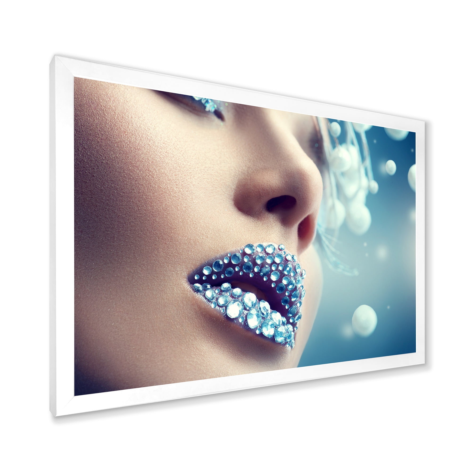 Designart 'Close-Up Of Gems On Female Lips' Modern Framed Art Print