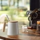 thumbnail image 5 of Taza de té de cerámica 450ml con infusor de té | Taza de café aislada con asa de madera | Tapa de porcelana | Fácil limpieza | Para bebidas frías o calientes en casa | Negro Blanco | 1 Pieza, 5 of 6