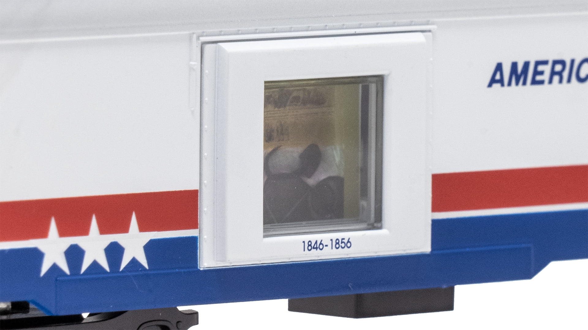 Bachmann Trains - LIMITED EDITION AMERICAN FREEDOM TRAIN CARS with LIGHTED DISPLAYS - EXHIBIT CAR #104 1836-1856 - HO Scale