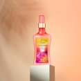 thumbnail image 2 of Bruma aromática en aerosol Hawaiian Tropic Sunkissed Dreams, 250 ml, 2 of 4