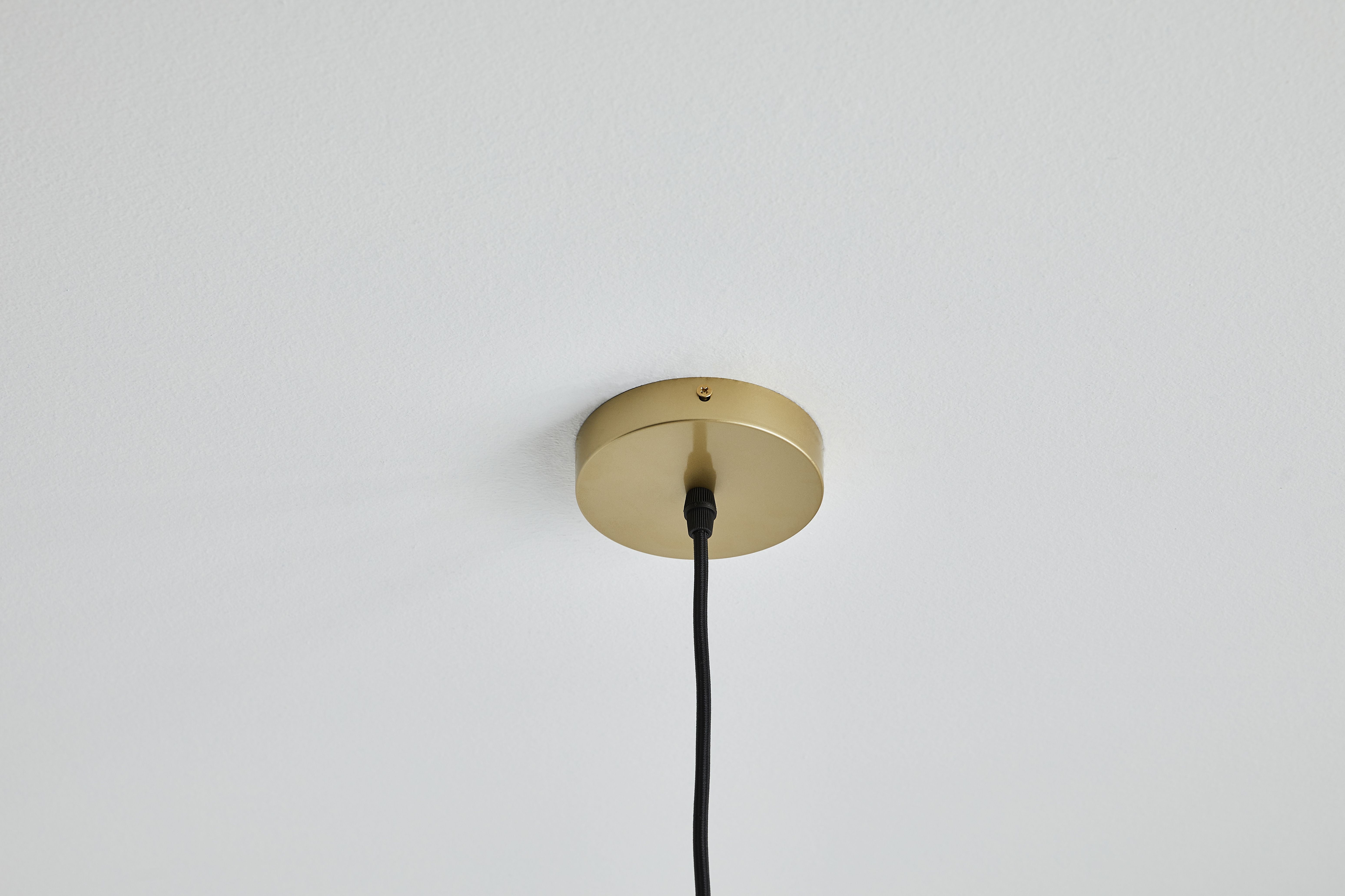 Better Homes & Gardens Single Bulb Pendant Light Brass, 1 G40 Bulb Included,1PK