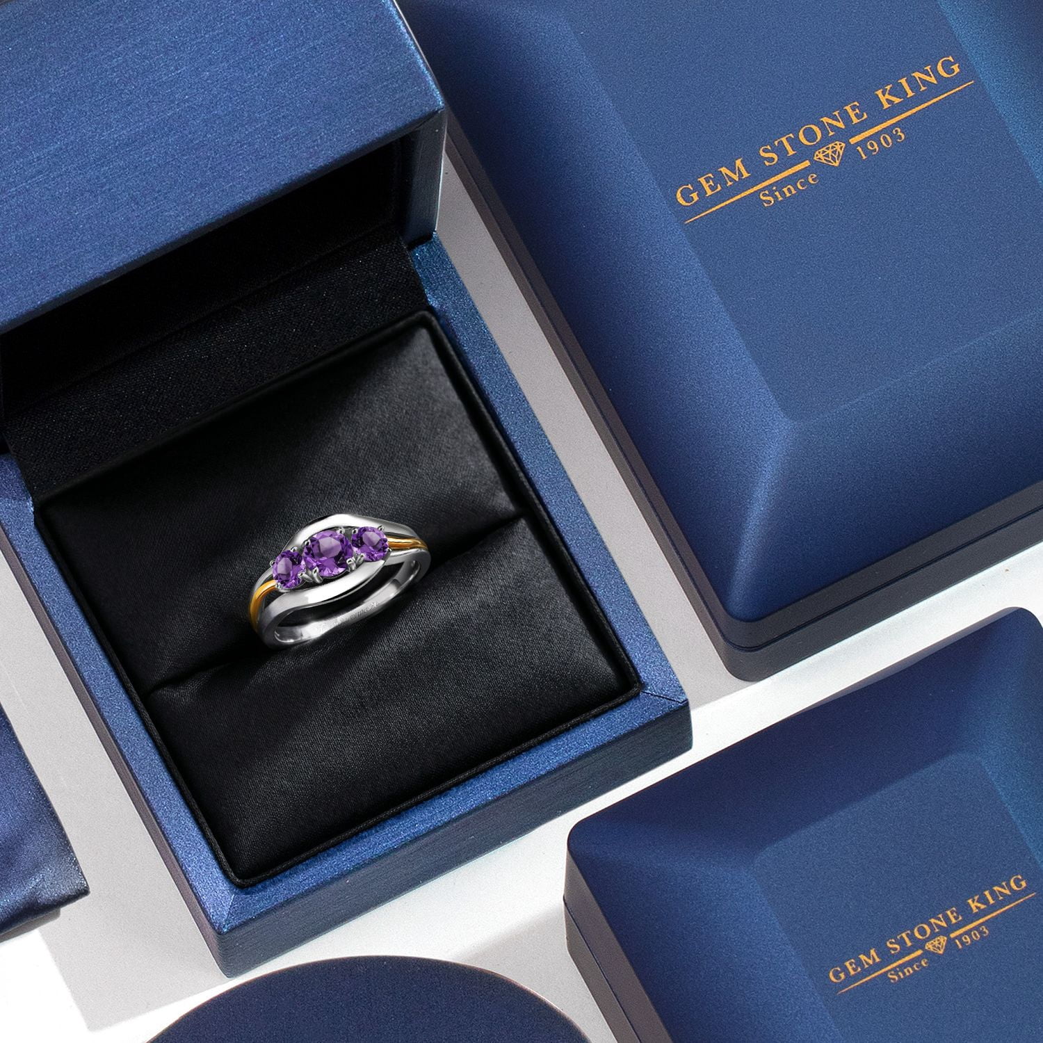 Gem Stone King Purple Amethyst 3 Stone Ring for Women | 925 Sterling Silver and 10K Yellow Gold | 0.98 Cttw | Round 5MM and 4MM | Wedding Engagement Anniversary Promise Ring for Women | Size 7