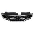 thumbnail image 1 of Parrilla Cromada / Negra  Wld TYG Nissan Altima, 1 of 1