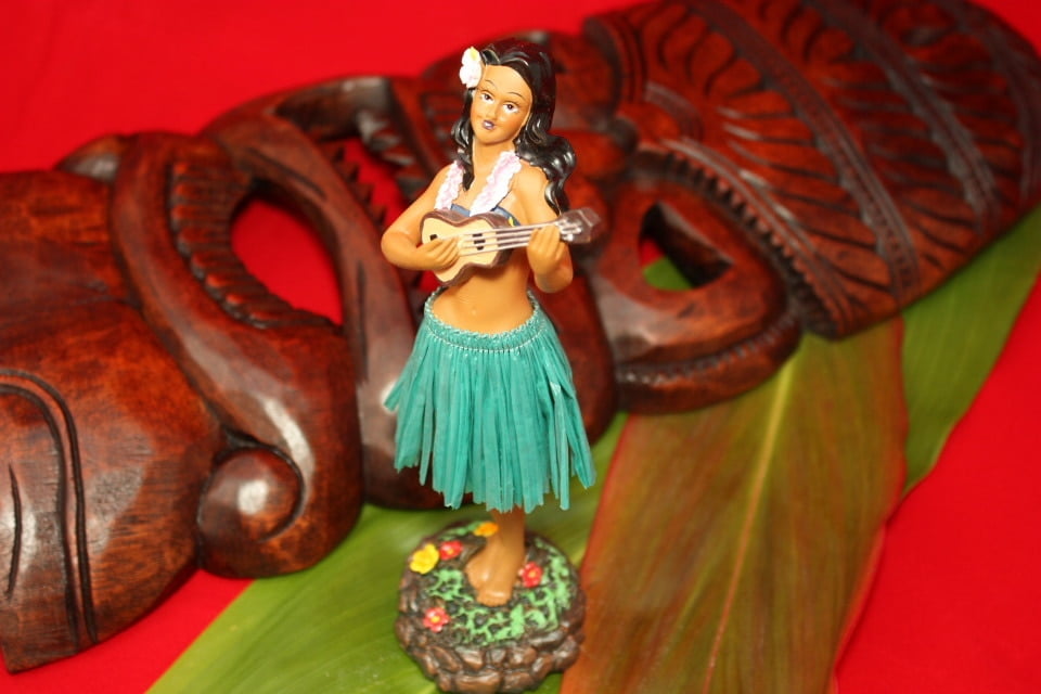 Tikimaster Leilani Dashboard Doll #KC40625 Hula Girl with Ukulele