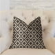 thumbnail image 2 of Cojínde lujo Plutus Diamond Embers gris y beige - Doble cara 26 "x 26" Plutus PBRA2211-2626-DP, 2 of 2