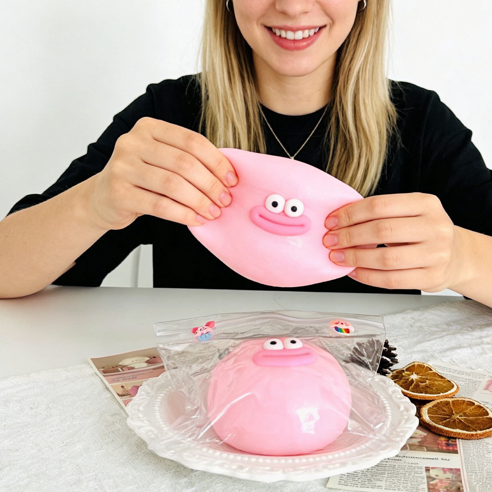 Cute Squeeze Fidget Toys for Teens & Adults, Giant Stress Ball with Big Eyes & Sausage Lips, Funny Prank Gifts, Party Supplies, Game Prizes