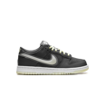 thumbnail image 6 of NIKE GRADE SCHOOL Dunk Low GS Halloween "Halloween - Glow in the Dark" HQ3569 068 HQ3569 068 from Stadium Goods, 6 of 8