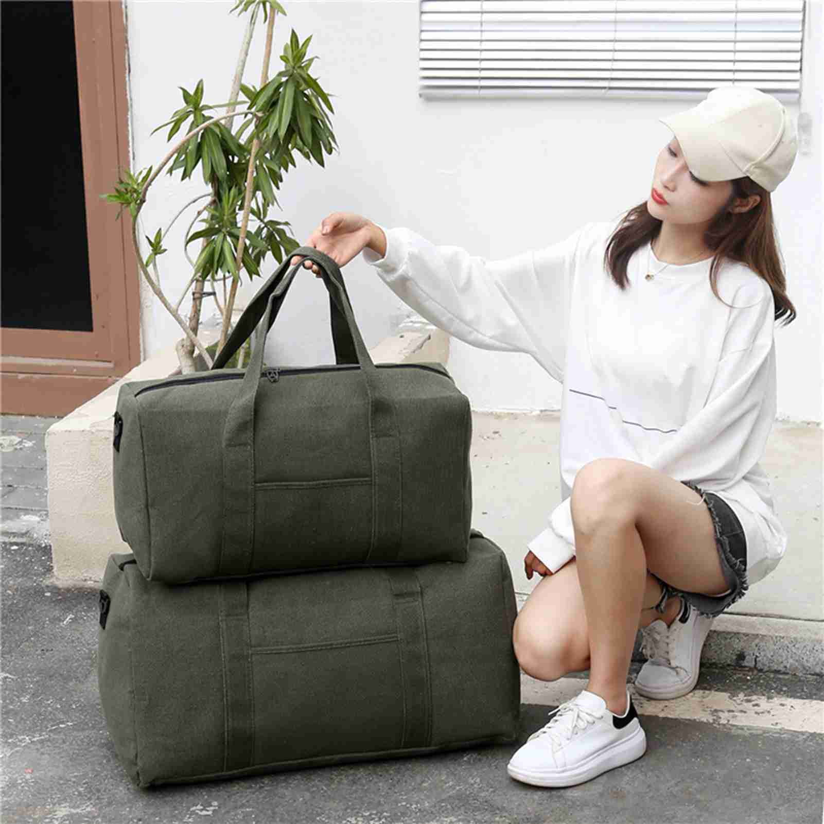 Sports Travel Duffel Bag Large Capacity Canvas Travel Bag Outdoor Sports Gym Bag For Men And Women