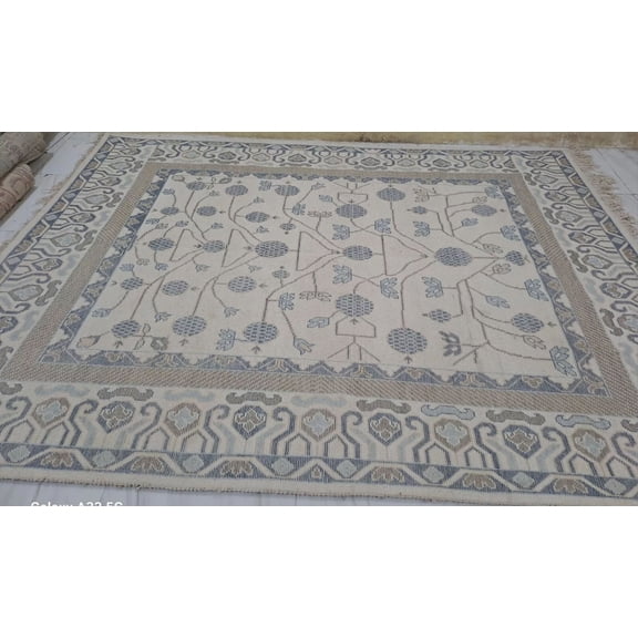 Ivory Hand Knotted High Quality Wool Oushak Turkish Knot Style Rug