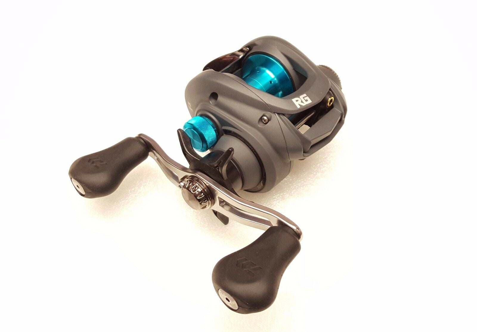 リール US DAIWA RG100HS Daiwa RG RG100HS Right-Handed Baitcasting Reel for sale