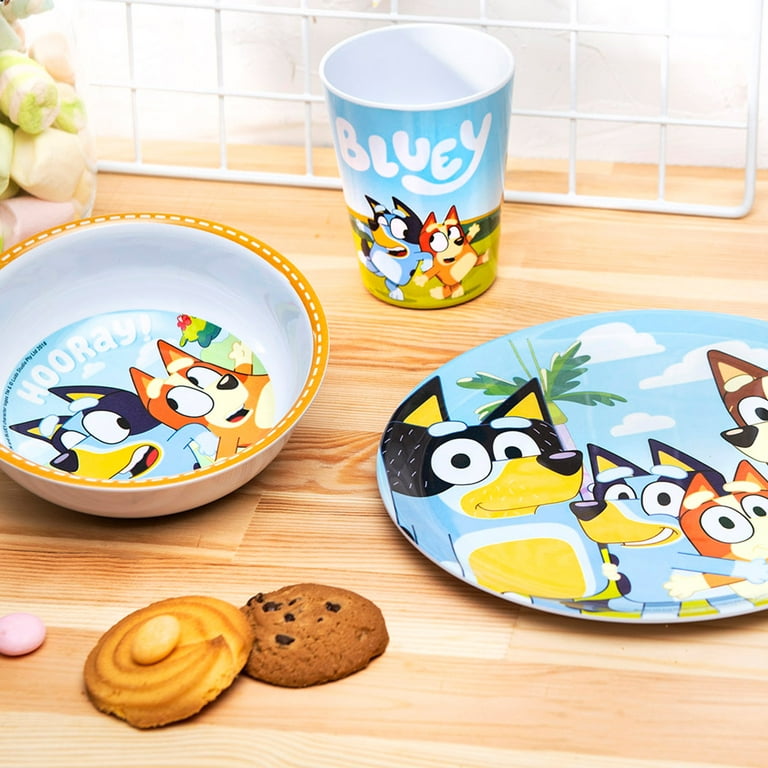 Zak Designs Bluey Kids Dinnerware Set Includes Plate, Bowl, Tumbler and  Utensil Tableware, Made of Durable Material (5 Piece Set, Non-BPA) 