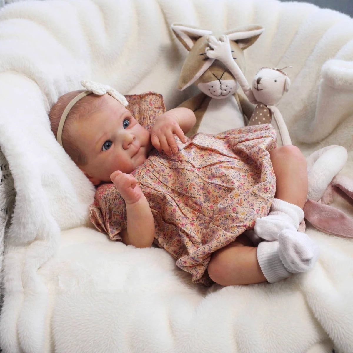HUIMEYA Reborn Baby Dolls 18-inch Realistic Newborn Baby Dolls, Lifelike Soft Vinyl & Cloth Body, Nice Gift for Kids, Pre-Parents, Grand-Parents, Doll Collectors
