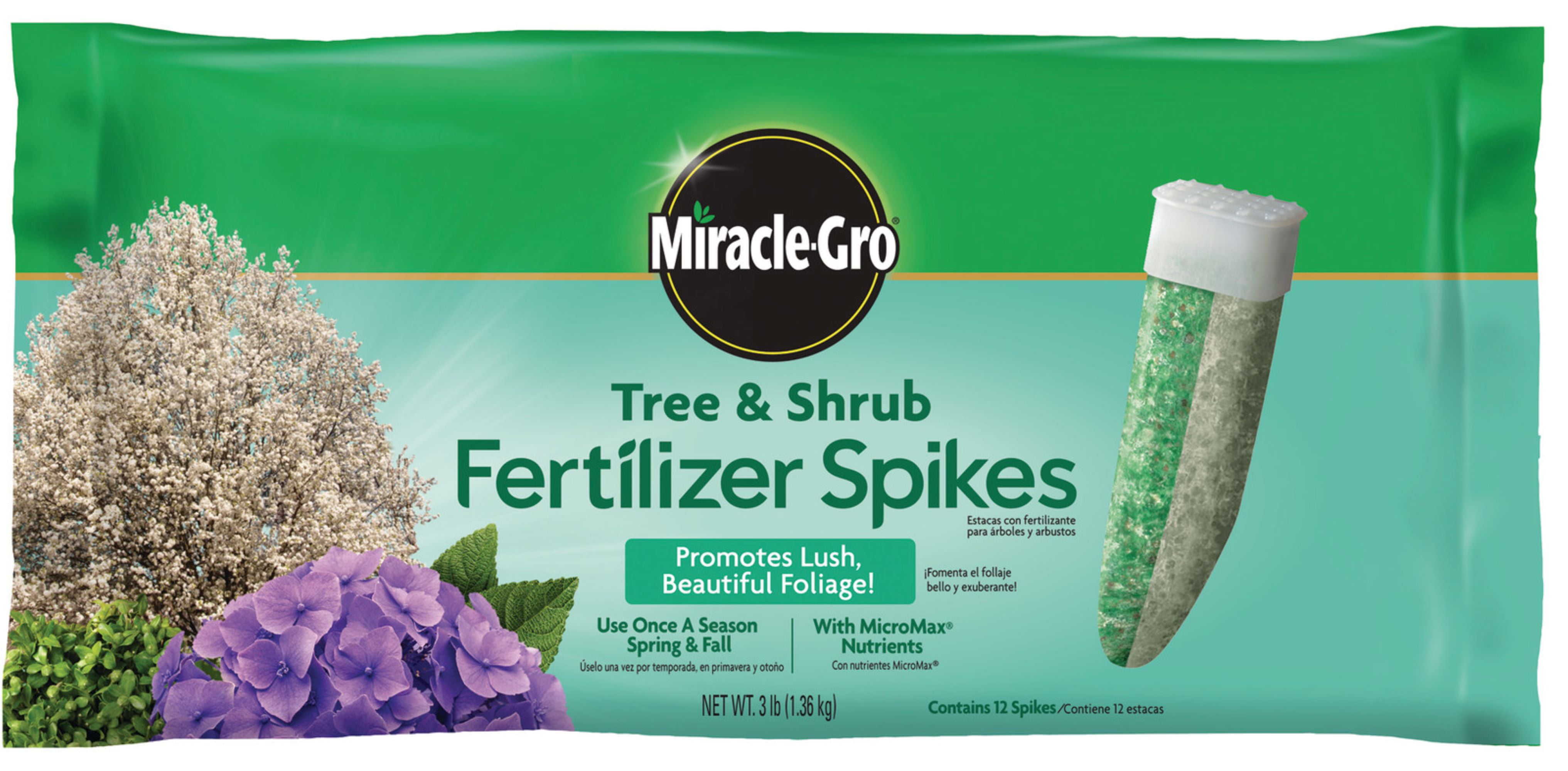 MiracleGro Tree & Shrub Fertilizer Spikes, 3 lb., 12 Spikes, Easyto