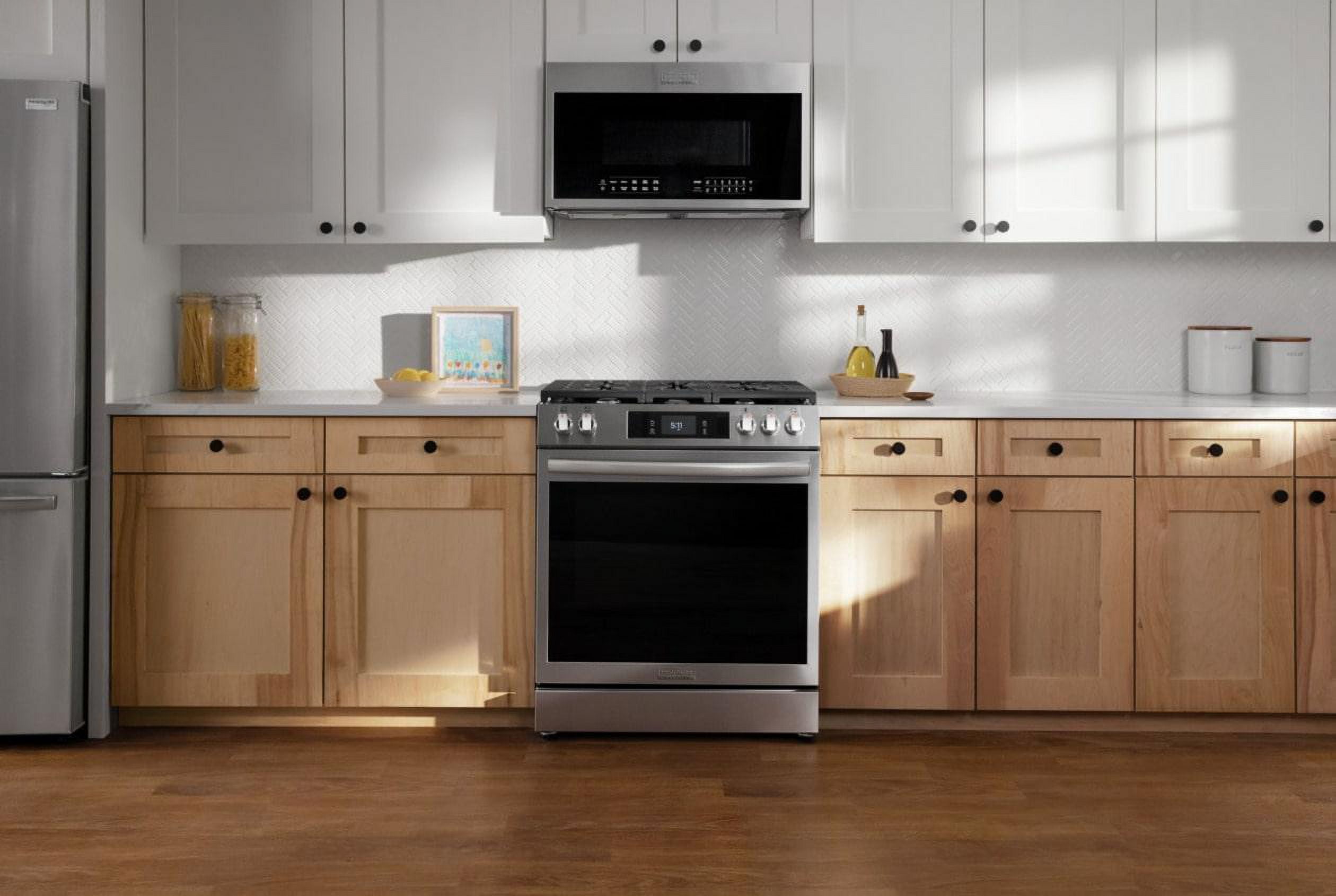 Frigidaire Gmos1968a Gallery 30" Wide 1.9 Cu. Ft. 1600 Watt Over The Range Microwave -