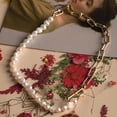 thumbnail image 3 of Collar de perlas vintage con cadena de eslabones gruesos, perlas cultivadas, gargantilla de oro, dije retro de moda, joyería de San Valentín para mujeres y niñas, 3 of 5