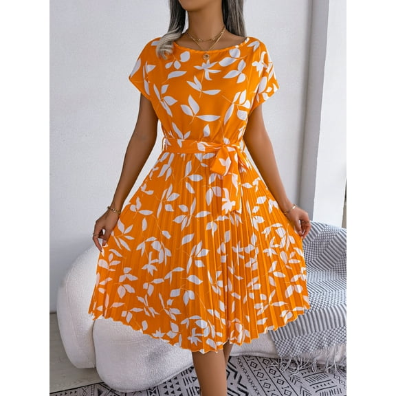 Summer Women's Dress Casual Leaf Short-sleeved Pleated Dress With Large Hem