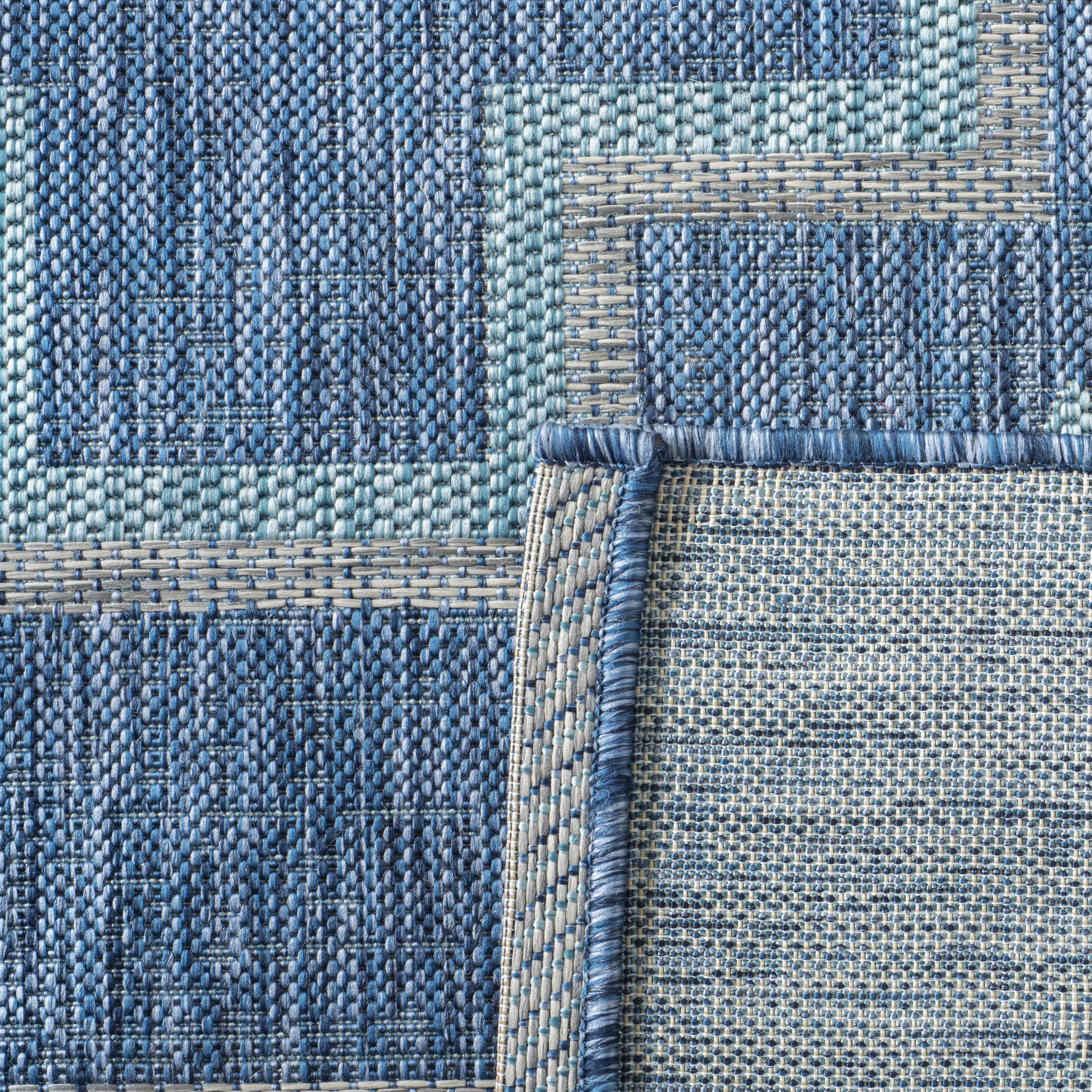 SAFAVIEH Courtyard Floella Geometric Indoor/Outdoor Area Rug, Navy/Aqua, 6'7" x 6'7" Round