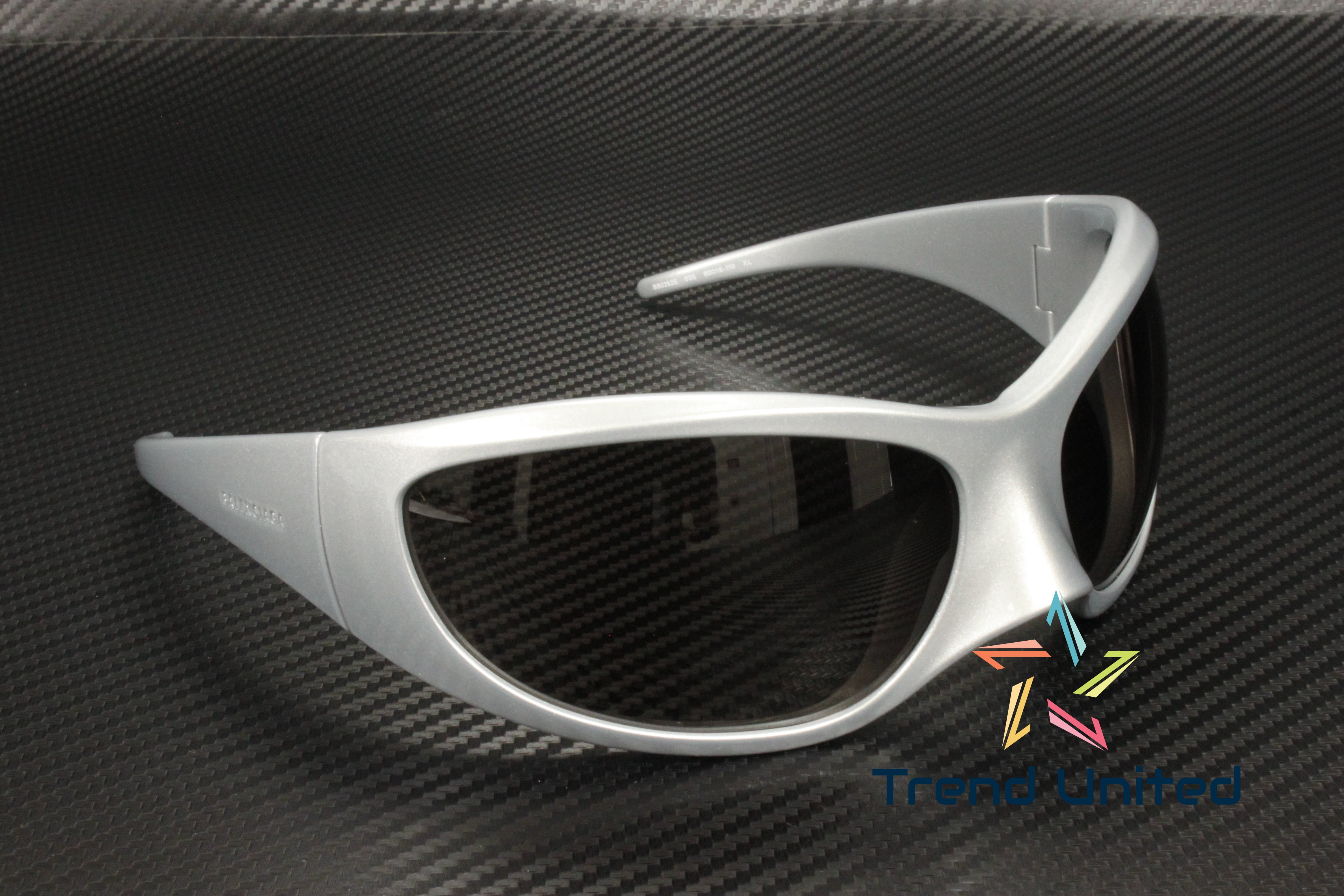 BALENCIAGA BB0252S 005 Cat Eye Bio Injection Silver Grey 80 