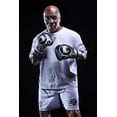 thumbnail image 2 of Guantes de Boxeo Venum Réplica Mike Tyson 10 Onzas Negro, 2 of 3