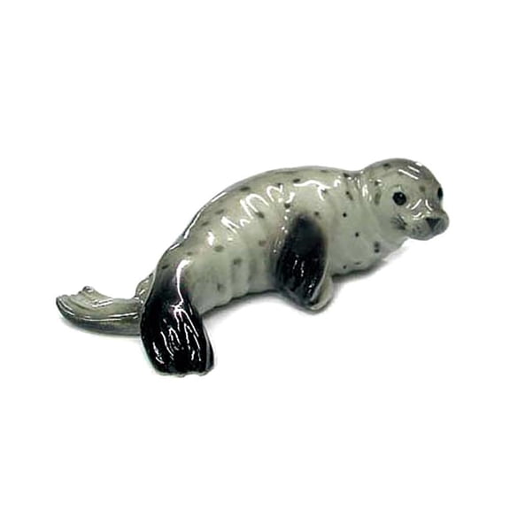 Northern Rose Grey Seal Harbor Seal Pup Claps - Hand-painted Home Decor Reptile Decorative Figurine - Miniature Porcelain Figurine