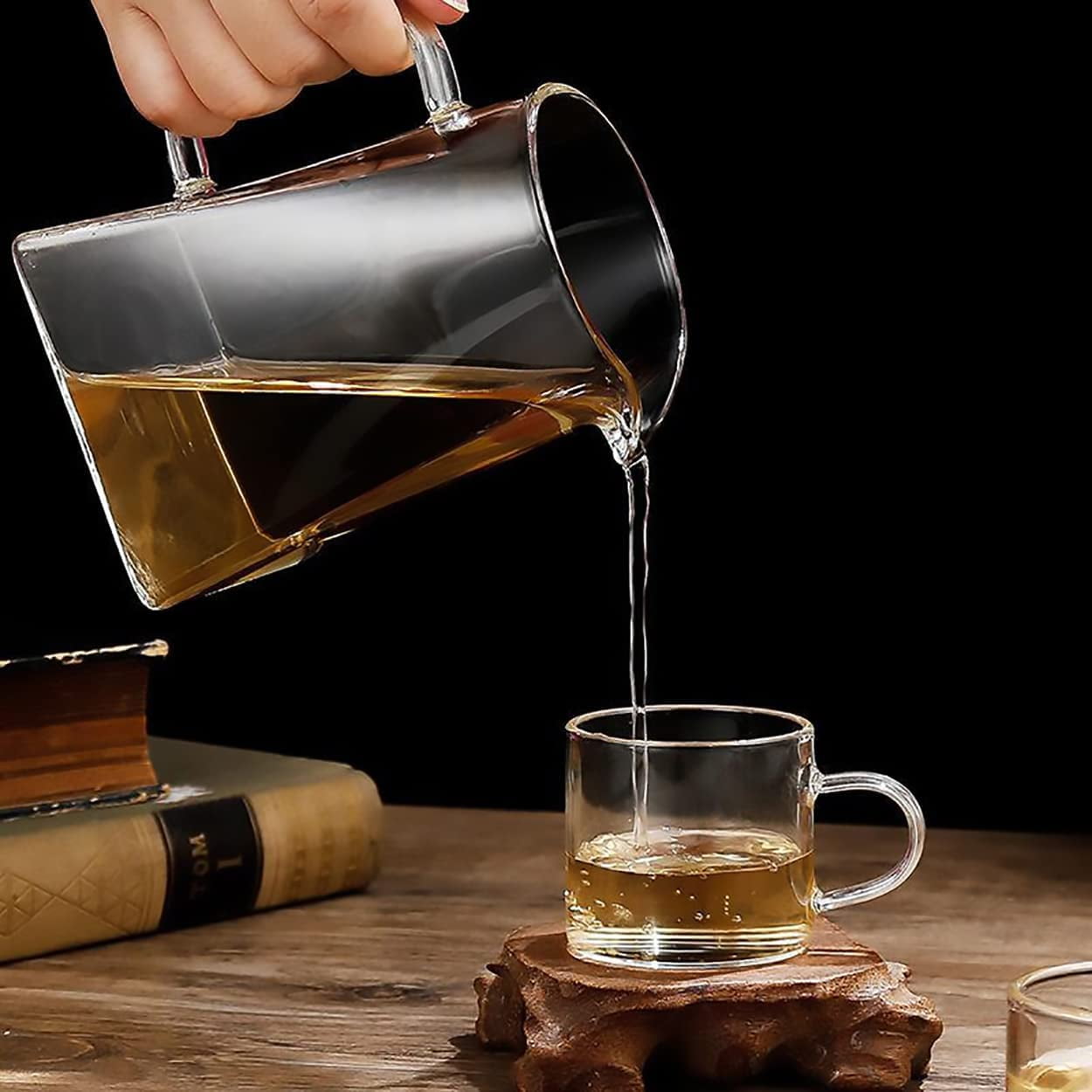 Glass Pitcher with Handle, Milk and Cream Pitcher Cup Jug, Heat Resistant Borosilicate Glass Creamer for Coffee Tea or Maple Syrup Serving, Stovetop & Microwave Safe (32oz/ 950ML)