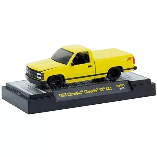 M2 Machines 1993 Chevrolet C1500 SS 454 Pickup Truck Hobby