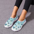 thumbnail image 1 of Zapatillas de deporte antideslizantes resistentes a la suciedad y con diseño personalizado para mujer con estampado de flores y mariposas azules degradados para primavera y otoño, 1 of 5