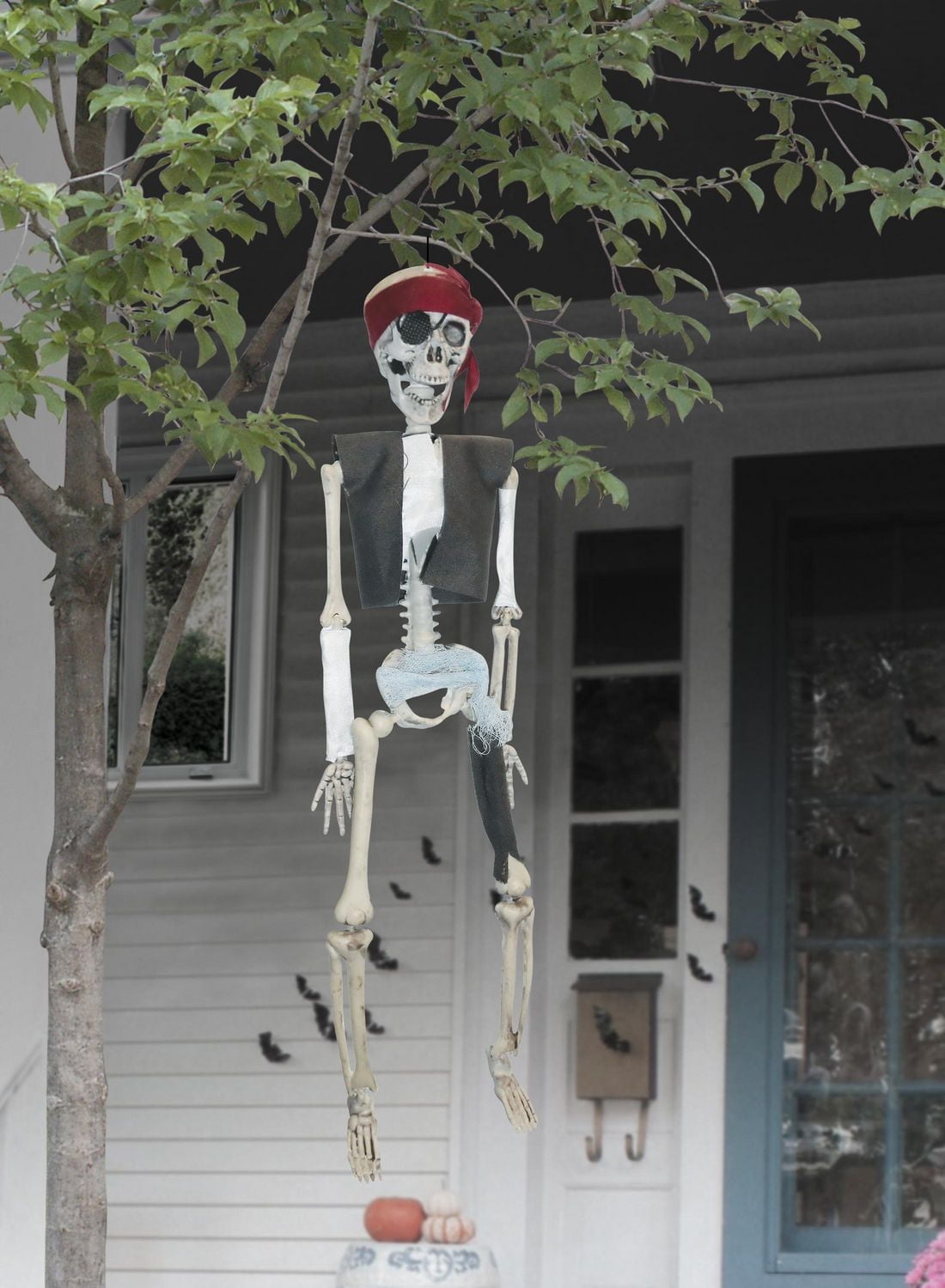 WAY TO CELEBRATE 16IN SKEL PIRATE