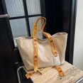 thumbnail image 2 of Bolso de hombro de tela de nailon de gran capacidad para mujer, nuevo bolso de mano de viaje de ocio en color contrastante, bolso de compras para ir al trabajo, 2 of 5