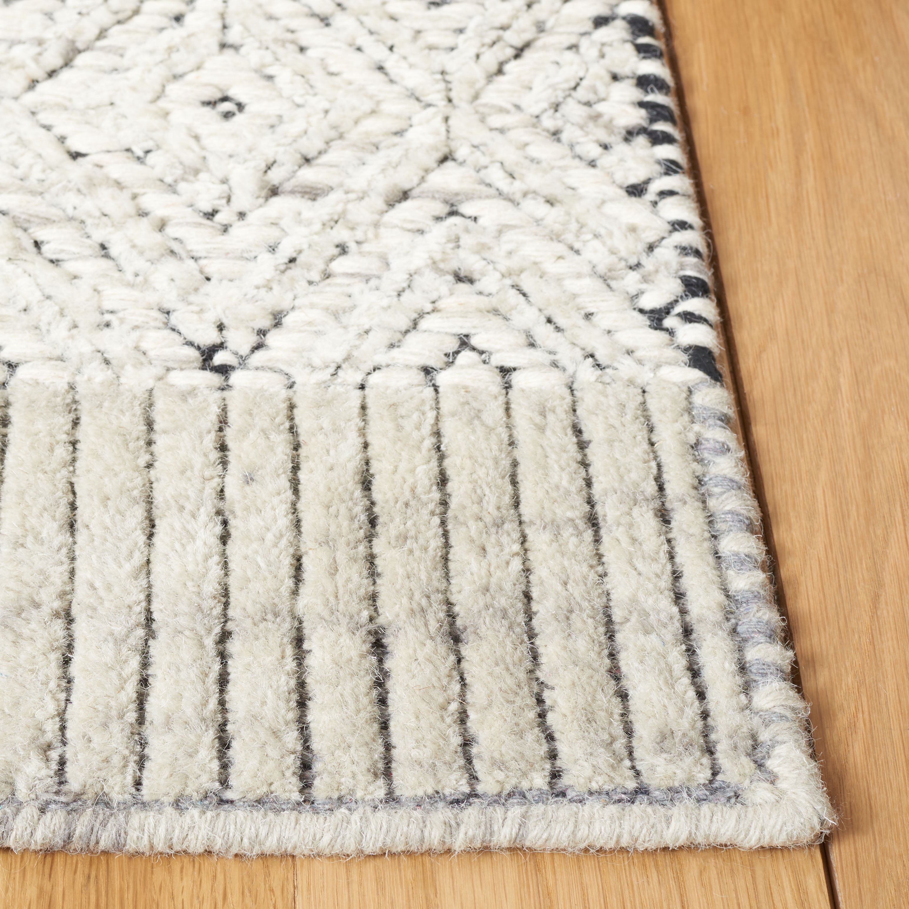 SAFAVIEH Martha Stewart Geometric Area Rug, Grey/Ivory, 5' x 8'