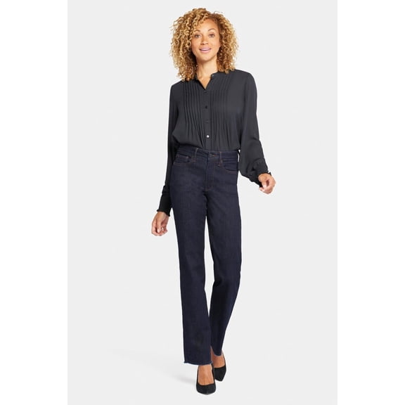 Relaxed Straight Jeans