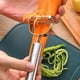 thumbnail image 5 of Precio sorpresa!Pelador en juliana, pelador de verduras de acero inoxidable, cortador en juliana de verduras y frutas de doble cara, pelador de patatas multifunción, 5 of 7