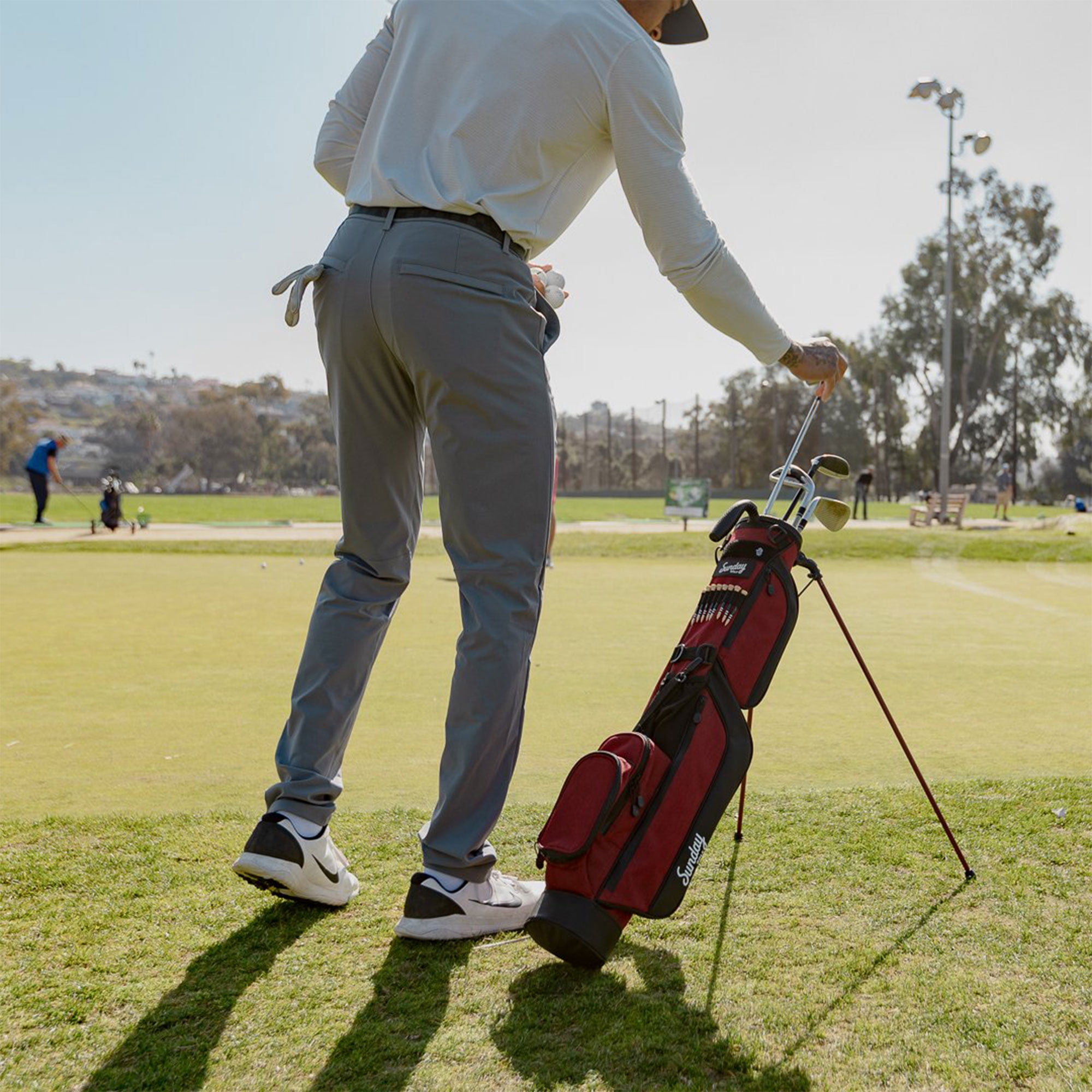 Sunday Golf 31 Inch Loma Lightweight Golf Bag, Ron Burgundy