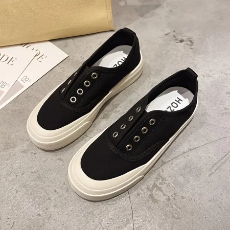 

Eyelet Decor Canvas Slip On Shoes Women‘s Simple Preppy Style Low-top Canvas Shoes