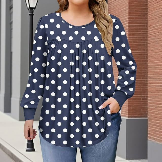 Mevxay T-Shirts Plissés pour Femmes Grande Taille Décontractés à Pois T-Shirt Confortable à Manches Longues Col Ras du Cou Fluide Ourlet Arrondi Chandail Douillet Bleu 4TG