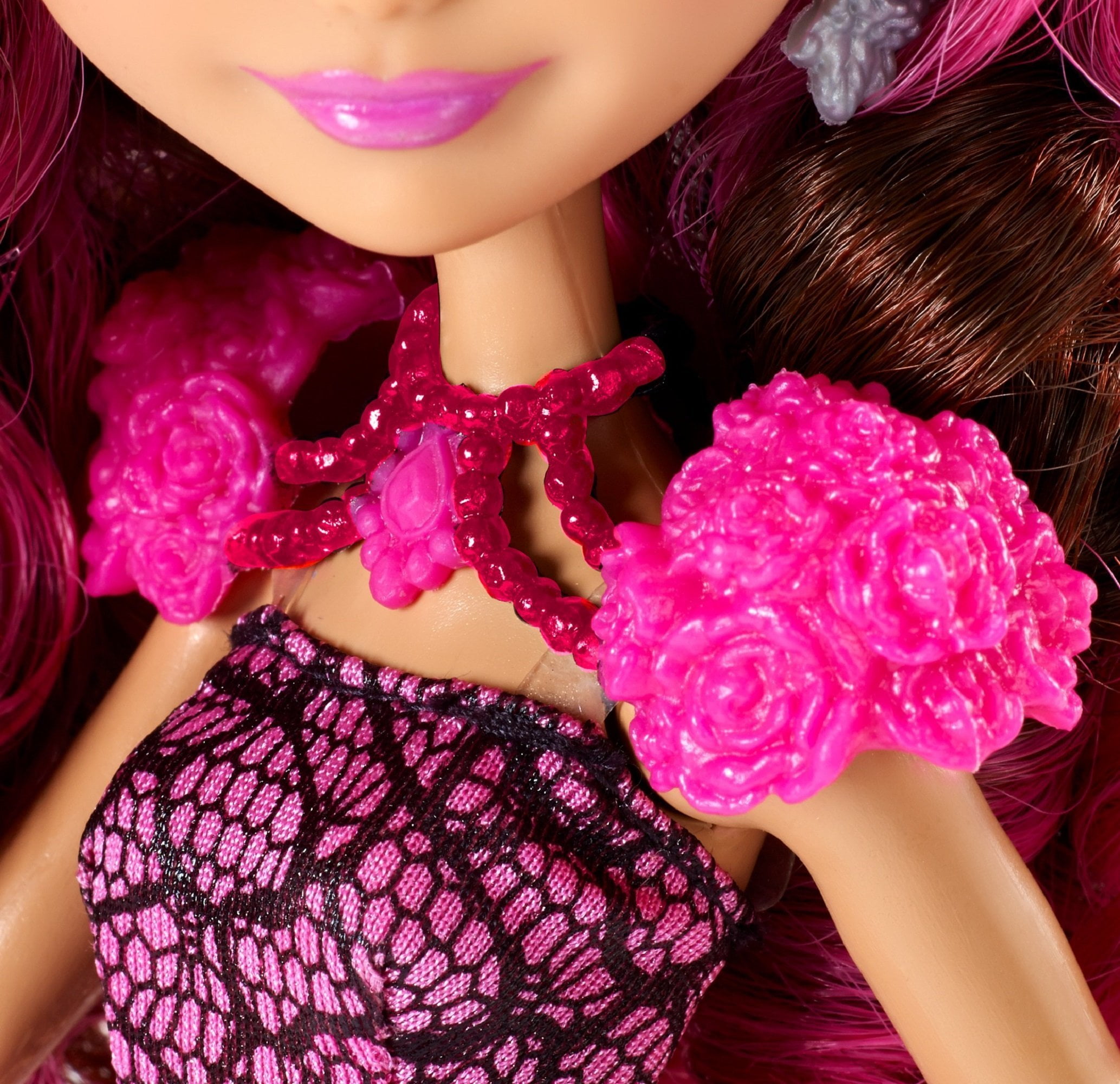 Boneca ever after high (monster high) - briar beauty - festa da primavera -  mattel em Promoção na Americanas