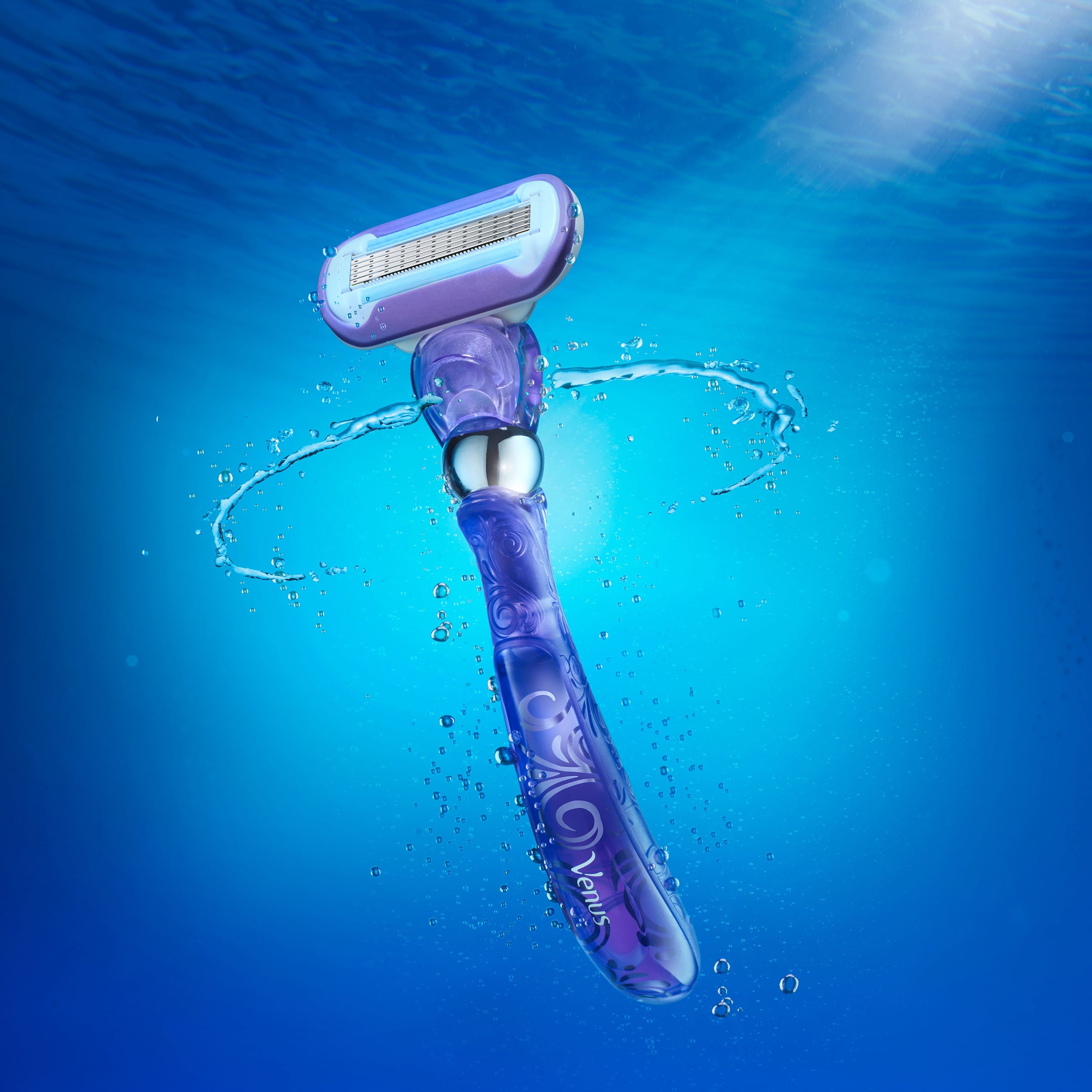 Gillette Venus Swirl Razor Cartridge with Handle, 4 Count