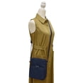 thumbnail image 5 of ili New York Bolsos cruzados de cuero genuino para mujer - Organizador de bolso de hombro con bloqueo RFID premium con correa ajustable, 5 of 5