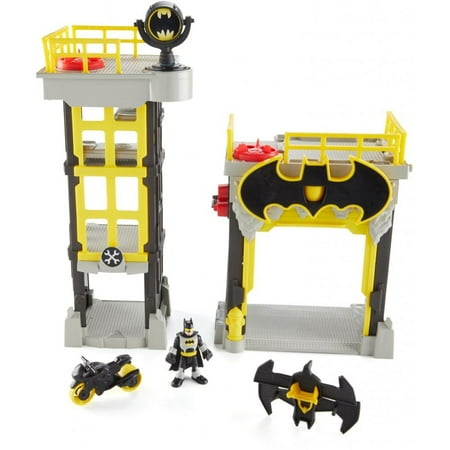 Imaginext DC Super Friends Streets of Gotham City Tower Playset with Batman Figure & Accessories