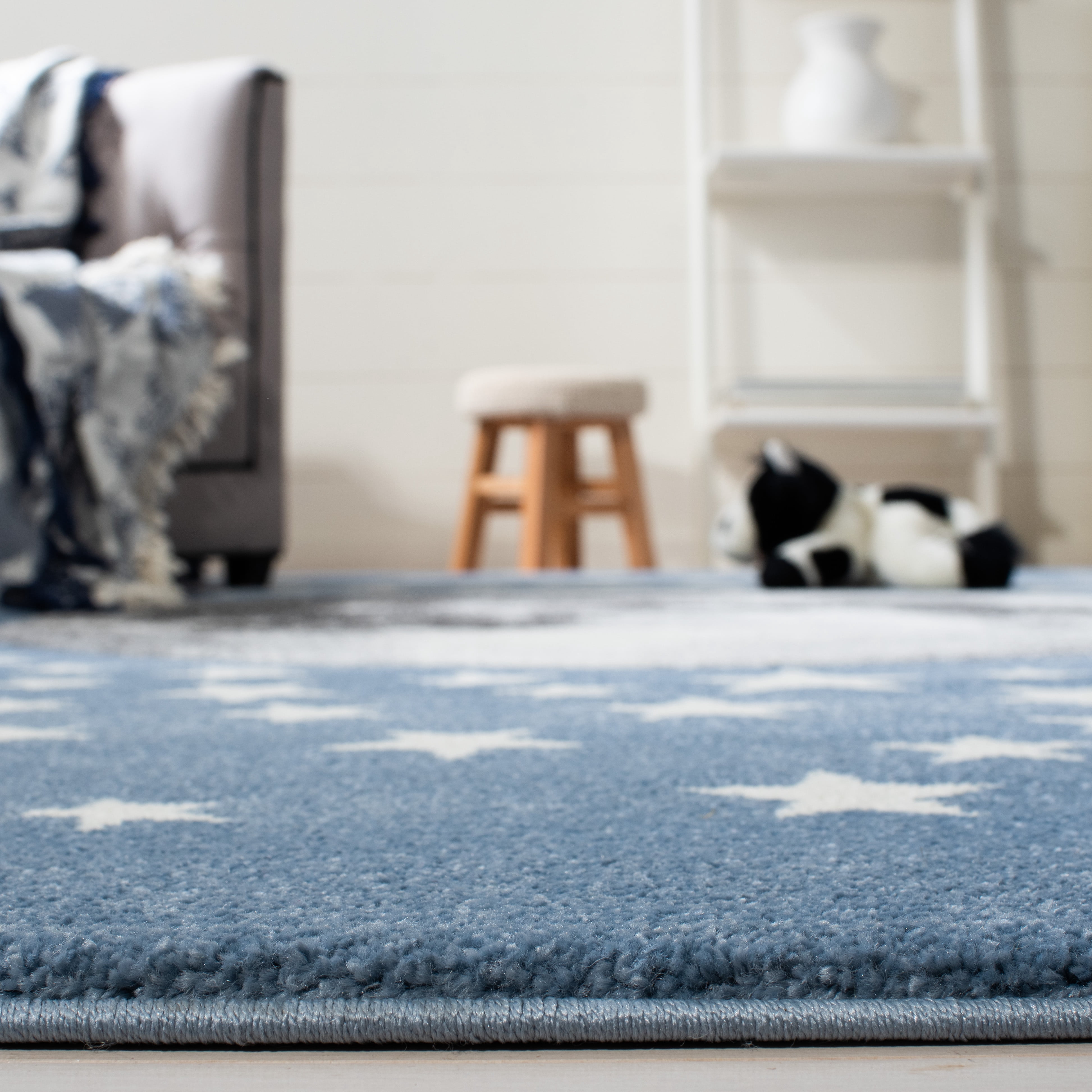 SAFAVIEH Carousel Kids Moon in the Stars Area Rug, Light Blue/Gray, 5'3" x 5'3" Square