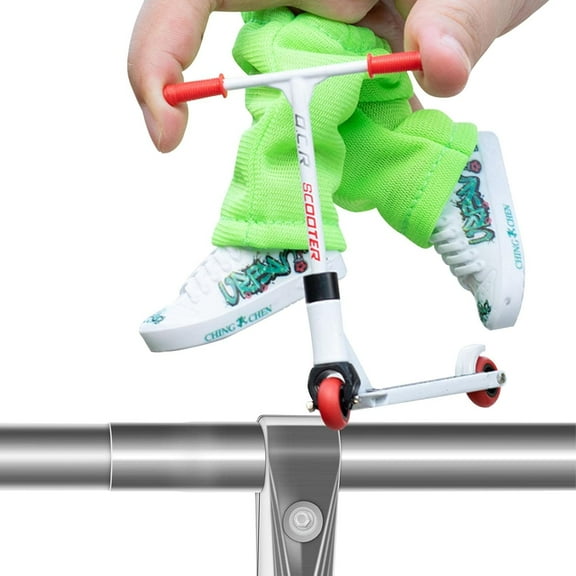 Finger Scooter, Alloy Finger Scooter Set with Scooters, Finger Pants Shoes, Finger Board Accessories for Fingertip Movement Party Favors Skateboarder(x)
