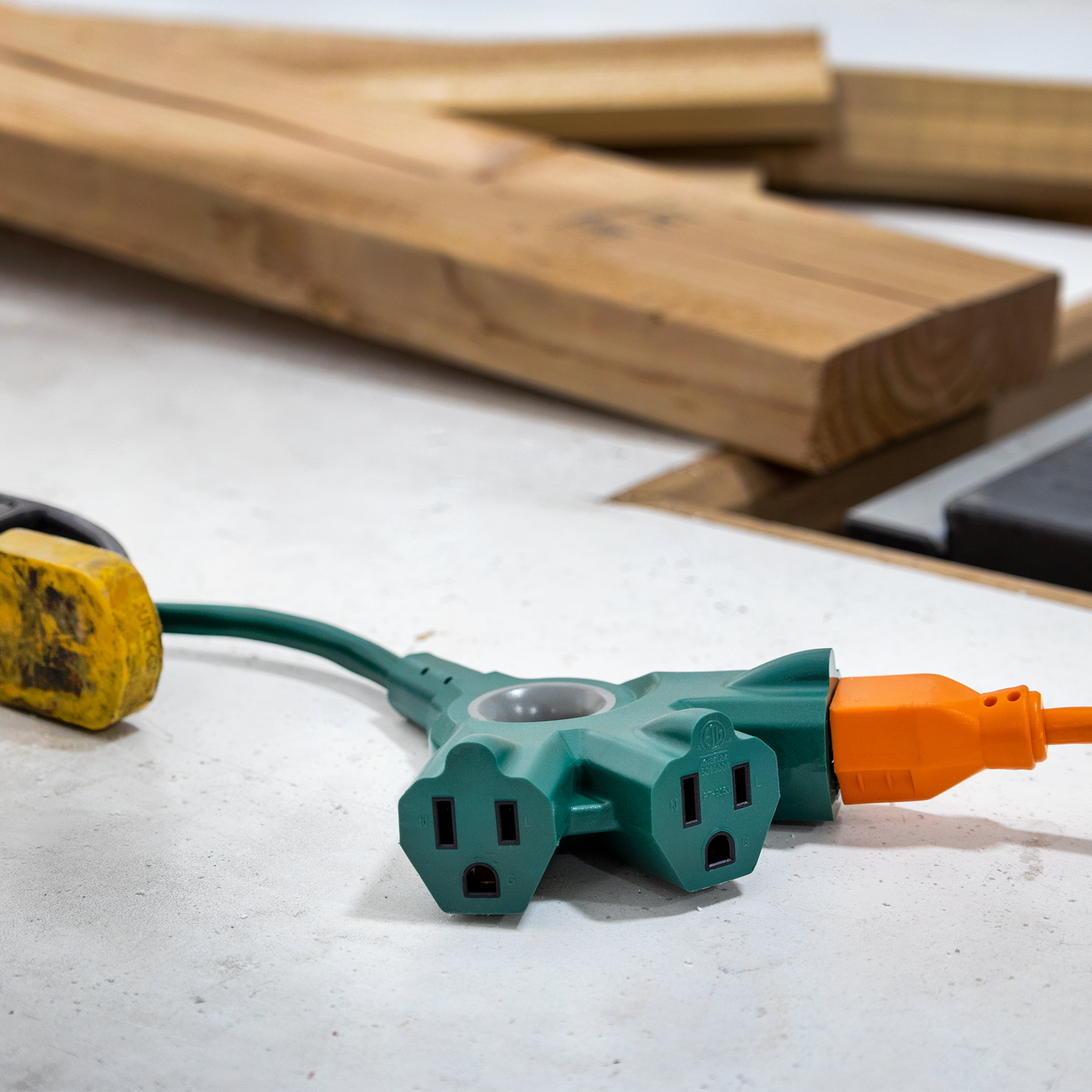 (2 pack) Philips EZGrip 25FT Green Outdoor Extension Cord 3 Prong with Multiple Outlets, 16AWG