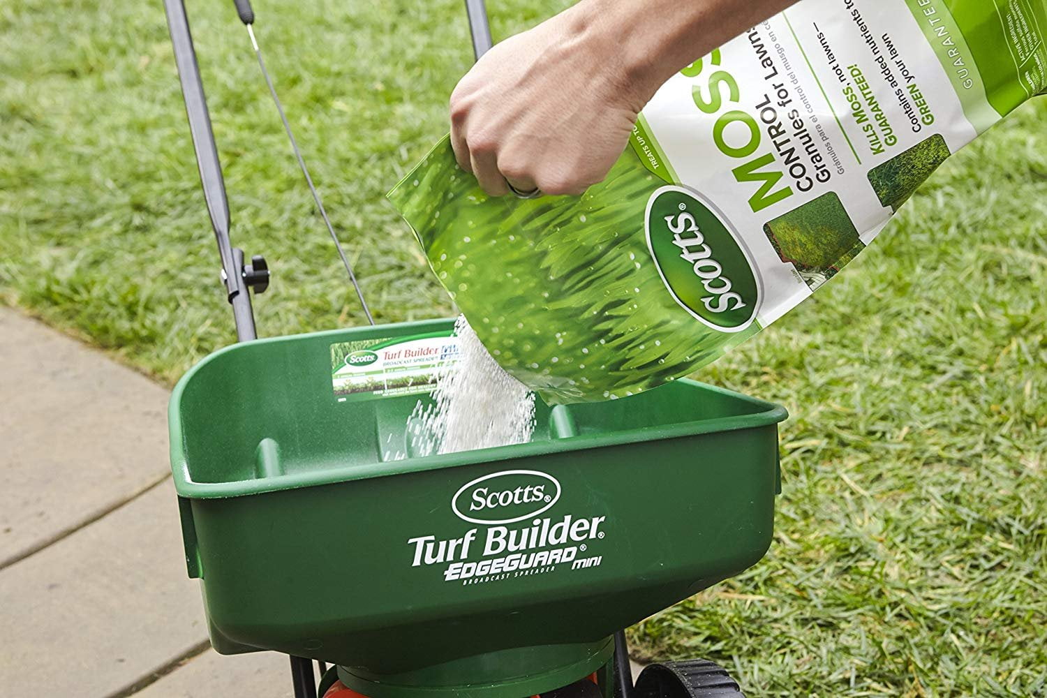 Scotts Moss Control Granules for Lawns Fertilizers