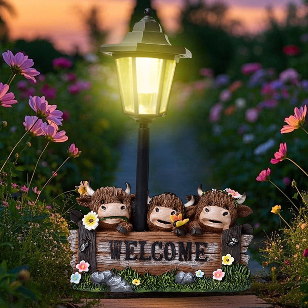 Highlands Cattle Figure Solar Light Garden Statue Resin Yard Art For Patios Use